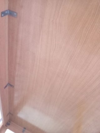 Mesa de comedor de madera