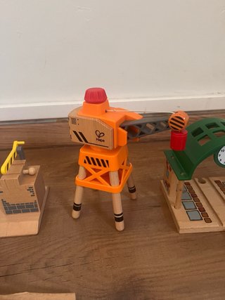Tren madera Hape y Brio
