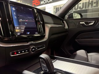 Volvo XC60 B4 Rdesing mild-hybrid techo solar