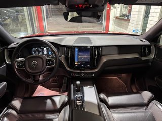 Volvo XC60 B4 Rdesing mild-hybrid techo solar