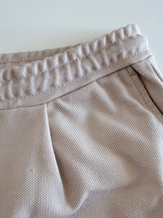 Pantalón corto beige hombre