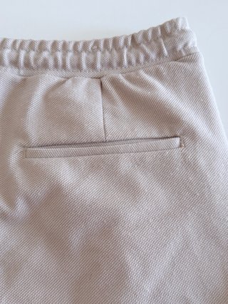 Pantalón corto beige hombre