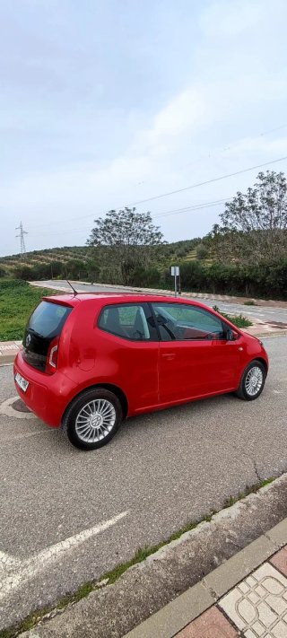 Volkswagen up! 2013