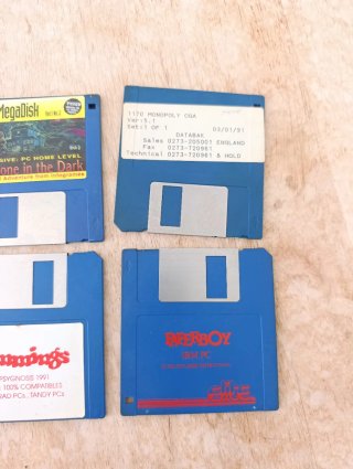Lote 4 disquetes PC paperboy lemmings