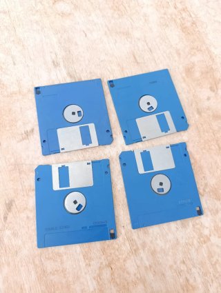 Lote 4 disquetes PC paperboy lemmings