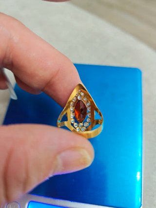 Anillo Oro 18k con Piedra Roja