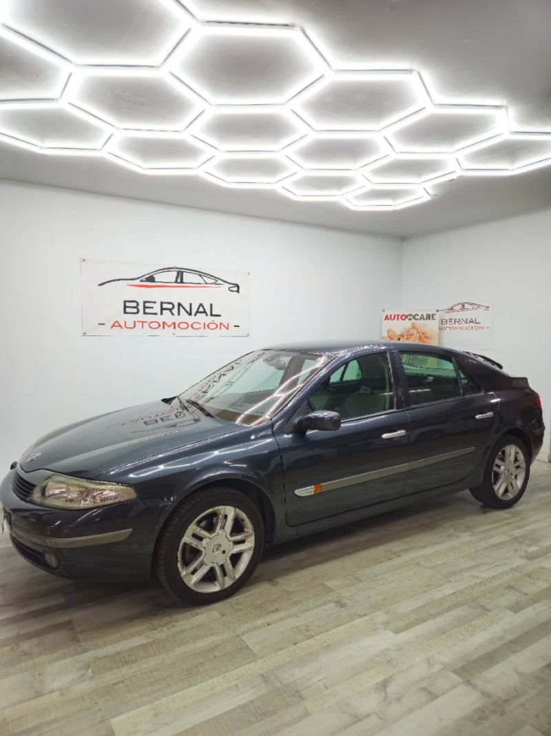 Renault Laguna V6 2004 - foto 1