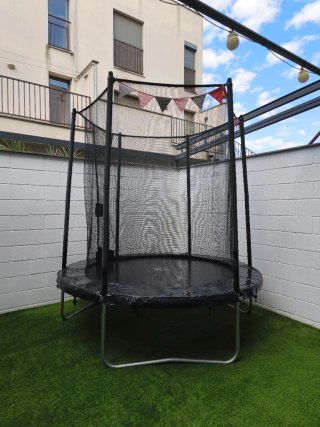Cama elástica exterior