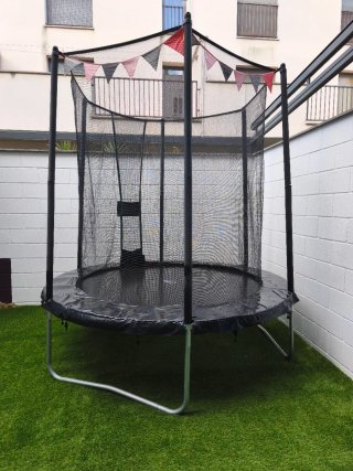 Cama elástica exterior