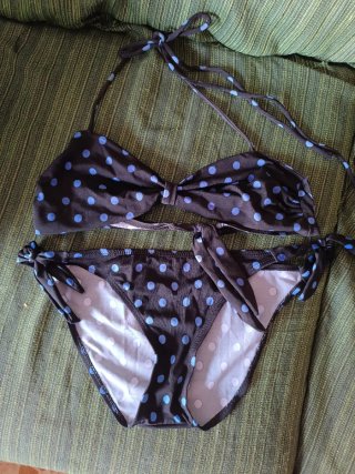 Bikini lunares pin up palabra de honor lazos