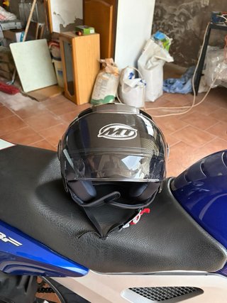 Moto Honda CBF 250 249cc (Maleta, casco y guantes)