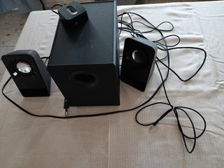 Altavoces PC 2.1 con Mini Jack