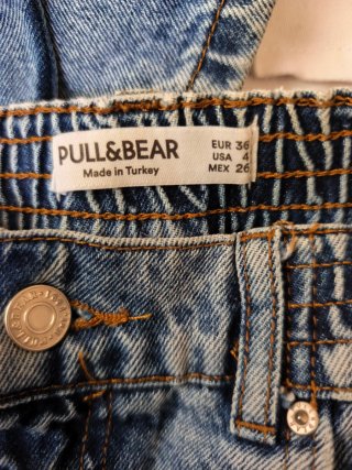 Pantalón vaquero mom Pull&Bear Talla 36