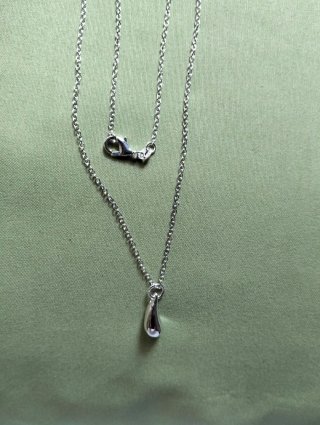 Conjunto Joyería Collar, Anillo y Pendientes