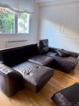 Divano chaise longue QSofas in pelle marrone con motore