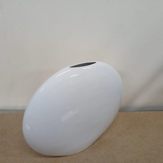 Jarrón de diseño blanco y gris