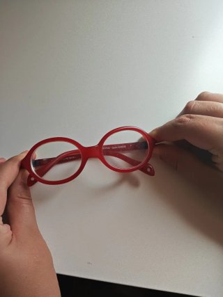 Montura de gafas roja