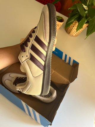 Adidas Samba Beige y Granate Talla 40