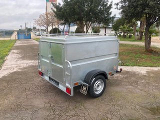 Remolque caja cerrada