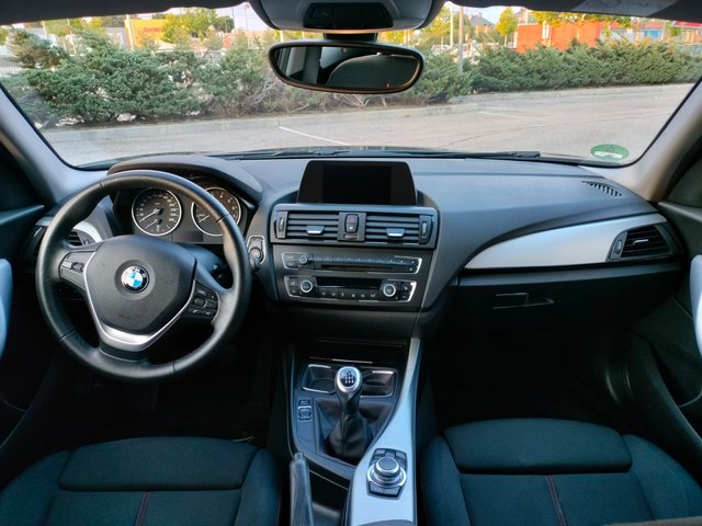 BMW 118i 170CV 2015