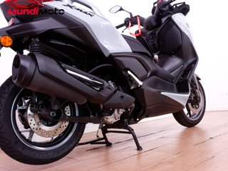 YAMAHA X-MAX 300