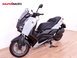 YAMAHA X-MAX 300