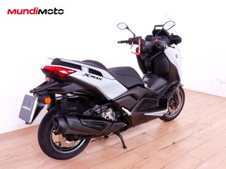 YAMAHA X-MAX 300