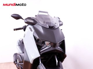 YAMAHA X-MAX 300
