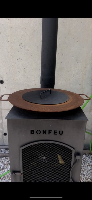 Chimenea / Barbacoa Negra BONFEU Exterior/Interior