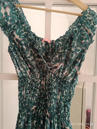 Vestido largo verde estampado
