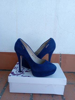 Tacones azules oscuros altos talla 39
