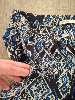 Pantalón ancho estampado