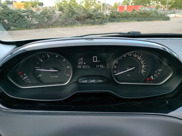 Peugeot 208 1.2L 82CV 2017