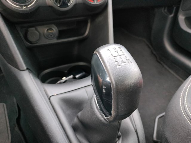 Peugeot 208 1.2L 82CV 2017