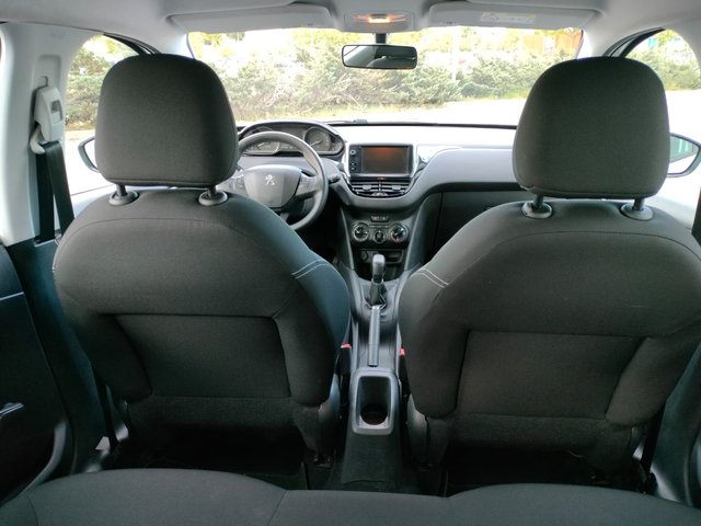 Peugeot 208 1.2L 82CV 2017