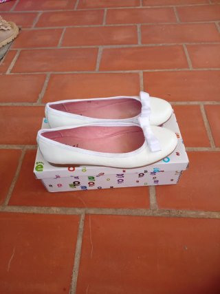 Manoletinas blancas lazo talla 35
