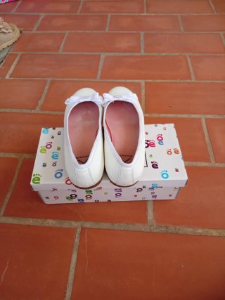 Manoletinas blancas lazo talla 35