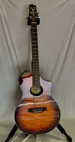 Guitarra Line 6 Variax Acoustic 700 Sunburst