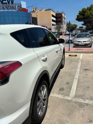 Toyota RAV4 4x4 con bola de 2017