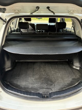 Toyota RAV4 4x4 con bola de 2017