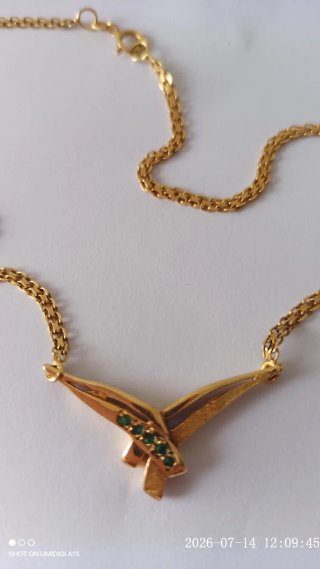Gargantilla Oro 18K con Circonitas Verdes