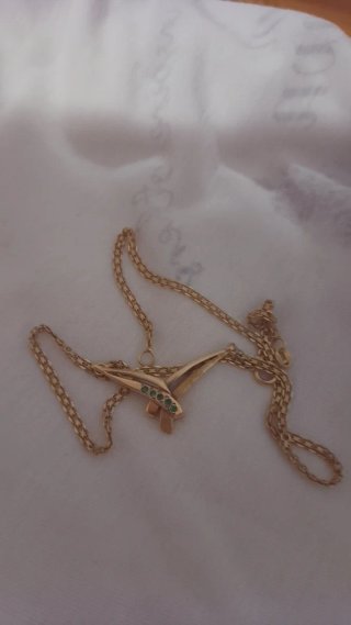 Gargantilla Oro 18K con Circonitas Verdes