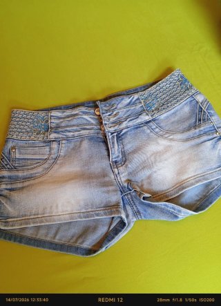 Lote de pantalones y faldas