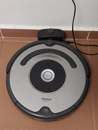 Robot Aspirador Roomba 616 iRobot