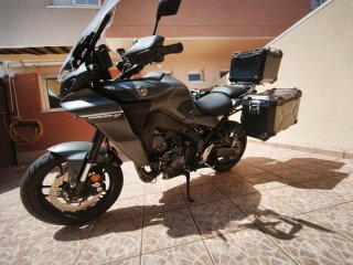 Yamaha Tracer 9 Gris