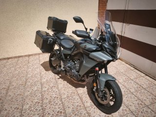 Yamaha Tracer 9 Gris