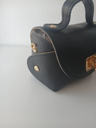 Bolso de piel italiano negro