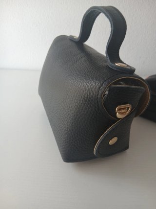 Bolso de piel italiano negro