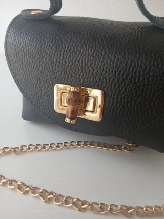 Bolso de piel italiano negro