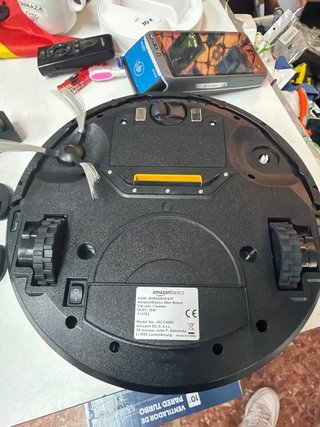 Robot Aspirador Amazon Basics Negro